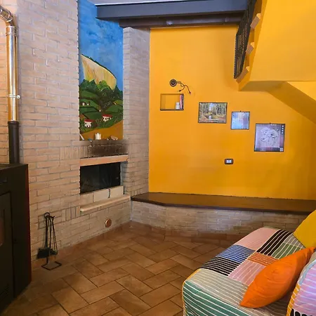 Indipendente Su Due Piani Apartament