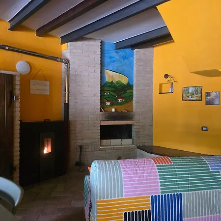 Indipendente Su Due Piani Apartament *